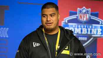 Big prospect: Gophers OT tips scales at 384 lbs