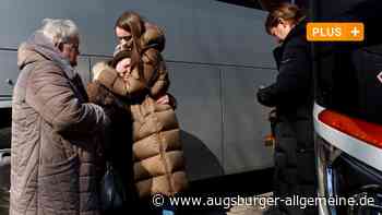 Der "Hölle entflohen": Erschöpfte Ukraine-Flüchtlinge erreichen die Region