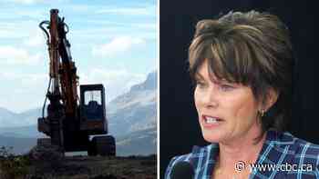 Alberta to keep 1976 coal policy in place, run future projects through land use plans