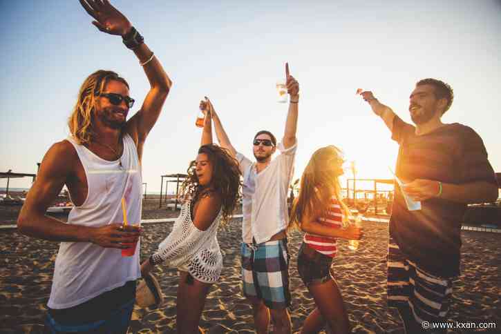 Popular spring break destinations and their COVID-19 risk