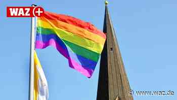 Witten: Unbekannte stehlen Regenbogenfahne von Kirchen - WAZ News