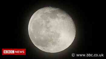 Abandoned rocket 'hits the Moon' - scientists