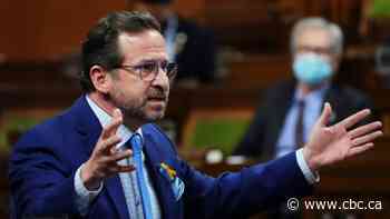 Ottawa to protect number of Quebec Commons seats, stop province from losing MP - CBC.ca