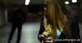 Erlangen: Unbekannter greift Frau mit Stein an und schlägt ihr auf den Kopf - 25-Jährige wird schwer verletzt - inFranken.de