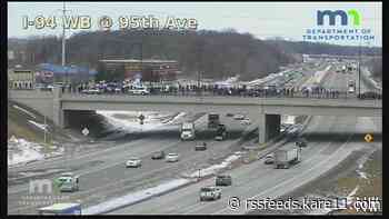Trucker convoy passes through Minnesota on way to Hudson, WI