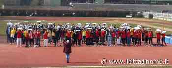 Monza: la bandiera della pace umana degli studenti dell'Hensemberger - Il Cittadino di Monza e Brianza