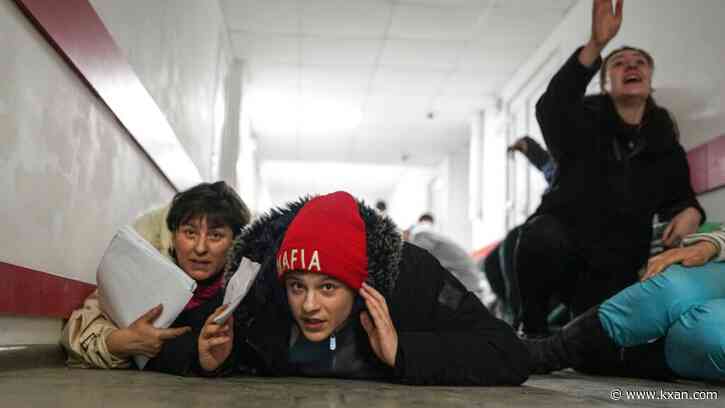 Ukraine pauses civilian evacuations, says Russia broke cease-fire