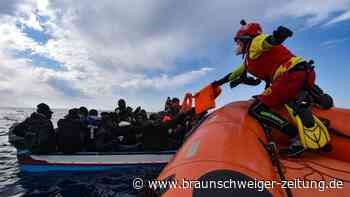 Mehr als 100 Menschen im Mittelmeer gerettet