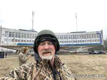 'Chaos:' Calgary military vet arrives in beleaguered Ukraine to fight Russians - Calgary Herald
