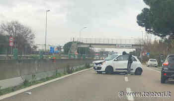 Scontro fra 3 auto sulla SS16 tra Torre a Mare e San Giorgio: traffico in tilt verso Bari - Telebari