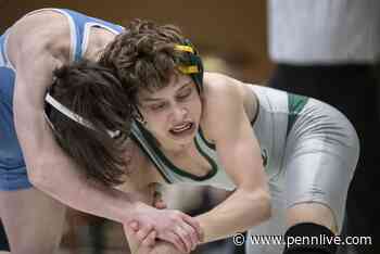 Central Dauphin, Chambersburg stand out sending 4 wrestlers each to the District 3 semifinals - PennLive