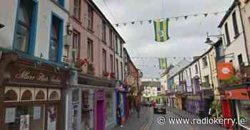 Calls for Killarney street to be reopened to traffic to improve parking and access - Radio Kerry