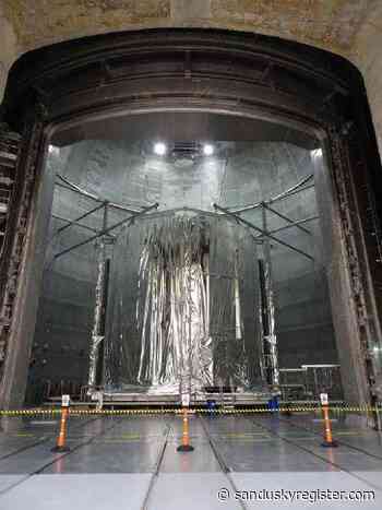 Build Armstrong runway - Sandusky Register