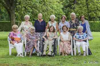 Oud-kleuterleidsters in Zedelgem halen herinneringen op - KW.be