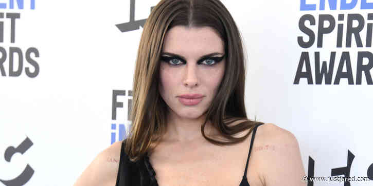 Julia Fox Strikes a Pose on the Independent Spirit Awards 2022 Red Carpet