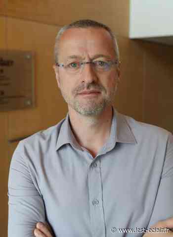 La vieille dame voûtée face aux chars russes - L'Est Eclair