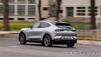 A Monza con la Ford Mustang Mach-E AWD: il nostro hot lap - Everyeye Auto