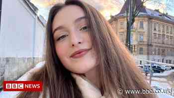 Ukraine war: The TikToker spreading viral videos