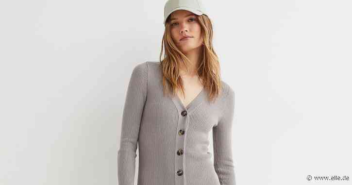 Mode-Trend 2022: Dieses bequeme H&M Trend-Strickkleid ist im Frühling 2022 ein absoluter Mode-Allrounder! - ELLE