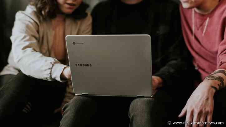Trouble with Spotify Skipping on Chromebook? – Check This Solution