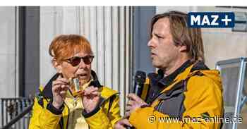 Emotionale Momente und bewegende Worte bei Friedenskundgebung in Rathenow - Märkische Allgemeine Zeitung