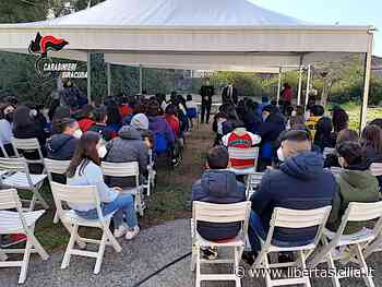 Siracusa. Scuola Elio Vittorini. Giornalisti in erba intervistano i Carabinieri - Libertà Sicilia