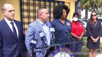 Ex-Fort Lauderdale Police Chief Denies Promoting Based on Anything But Qualifications