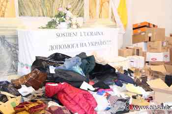 Primi aiuti alla popolazione ucraina partiti da Foligno - Agenzia ANSA
