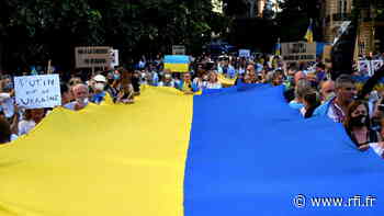En Buenos Aires, una gran marcha para apoyar a Ucrania y denunciar la guerra - RFI Español