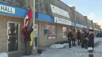 Durham residents gather in solidarity for Ukraine - Global News