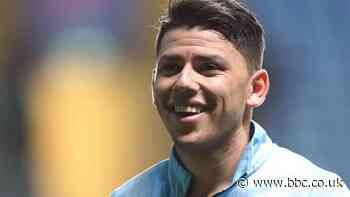 Gustavo Hamer: Coventry City midfielder signs new deal with Sky Blues