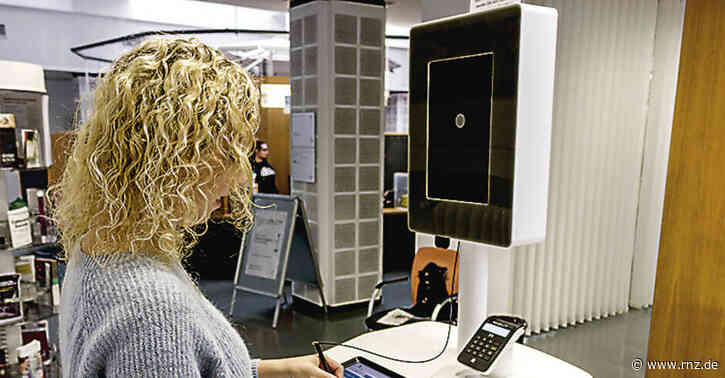 Heidelberger Bürgerämter:  Am Terminal kann man jetzt den Pass beantragen