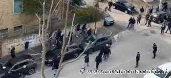 Fermana-Ancona Matelica, gli scontri: volano bottiglie e sassi (Video) - Cronache Maceratesi