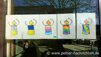 Schweigeminute und Friedenskerzen im Gymnasium Vechelde - Peiner Nachrichten