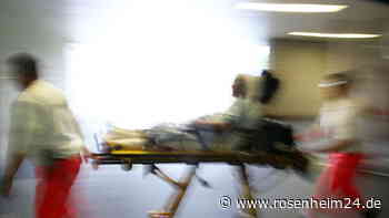 Mädchen (17) will anfahrenden Zug anhalten und wird überrollt – Putzfrau rettet ihr das Leben