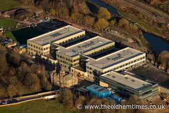 Frustration over traffic around new Saddleworth School - The Oldham Times