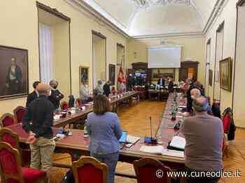 Cuneo, in Consiglio comunale un minuto di silenzio per i caduti della guerra in Ucraina - Cuneodice.it