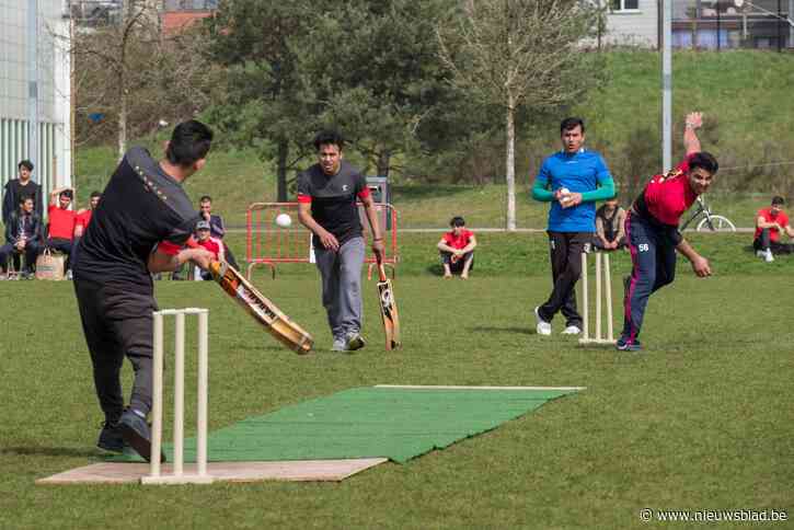 Cricketkooi op Spoor Noord wordt mooie troef voor snel groeiende sport: “Belangrijke integratie voor Afghaanse jongeren”
