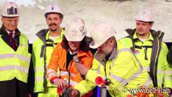 Linzer Westring-Brücke: Bau-Halbzeit mit letzter Sprengung - oe24