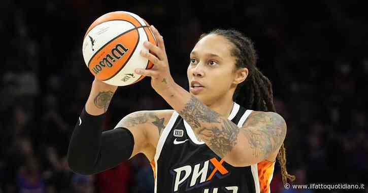 Mosca, gli Usa chiedono la liberazione di Brittney Griner, oro olimpico del basket: il sospetto è che l’arresto sia legato alla guerra