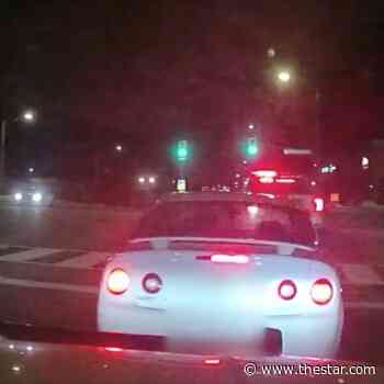 VIDEO: Man arrested for impaired driving in Aurora after falling asleep at wheel at stop light - Toronto Star