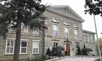 Retainer issue arises for Carleton Place man charged in alleged tiny home scam - Ottawa Valley News