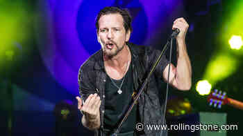 Flashback: Pearl Jam Wrap Up 2016 Arena Tour With an Epic ‘Yellow Ledbetter’