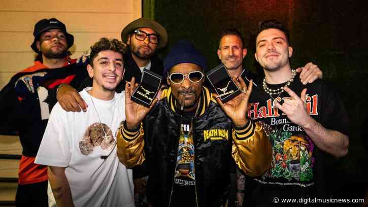 Snoop Dogg Officially Joins FaZe Clan Gaming Collective’s Board of Directors