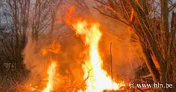 Brandweer moet ingrijpen nadat afvalverbranding uit de hand loopt - Het Laatste Nieuws
