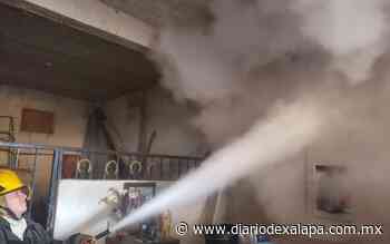 Arde casa de Coatepec; bomberos combaten el fuego - Diario de Xalapa