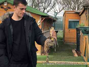 Octagon Theatre cast for Kes visit Wild Wings Bird of Prey Centre