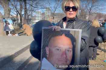 Black Balloon Day: remember deaths by opioid overdoses in BC - Squamish Chief