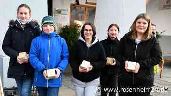 Gedenken an die Rosenheimer Nazi-Opfer: Stolpersteine fürs Schaufenster – Kritik für die CSU