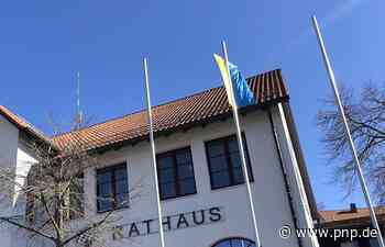 Das Burgdorf zeigt Flagge: Kollnburg will sich auf Flüchtlinge vorbereiten - Kollnburg - Passauer Neue Presse - PNP.de